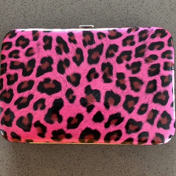 Pink Leopard Cardholder - Picture 3 of 5